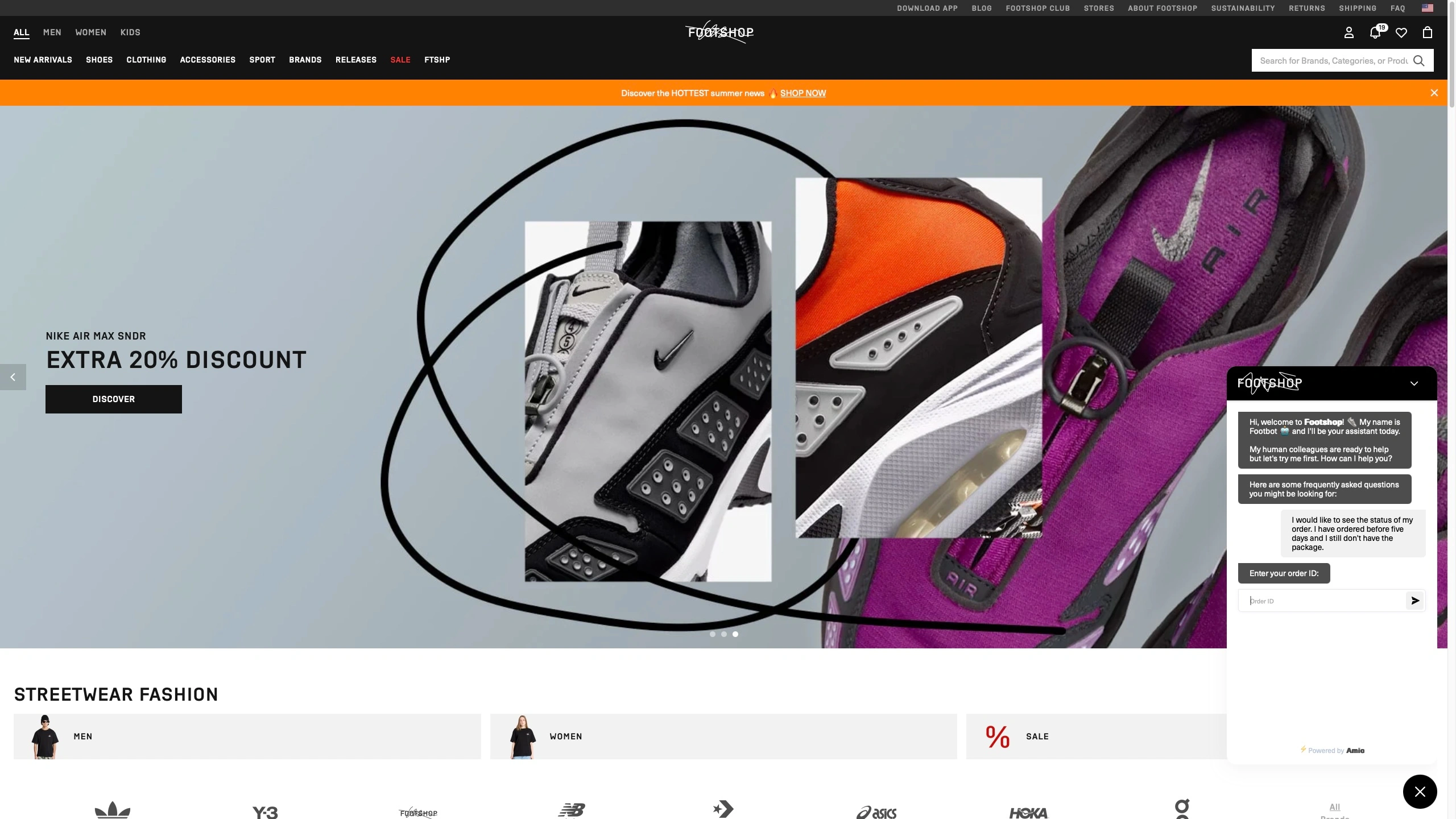 Screenshot from Footshop’s website showing the AMIO chatbot in action on the homepage, assisting customers with order tracking and FAQs.